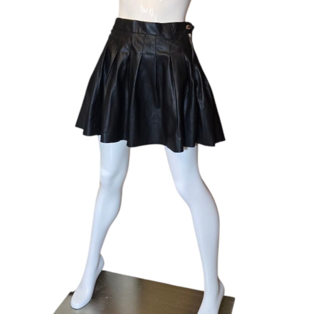 BERSHKA Faux Leather Pleated Mini Skirt sz M